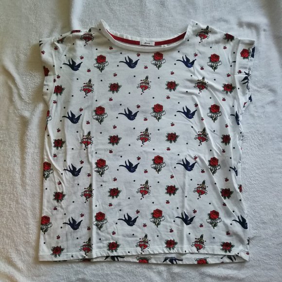 Ardene Love  Graphic Tee - Picture 1 of 4